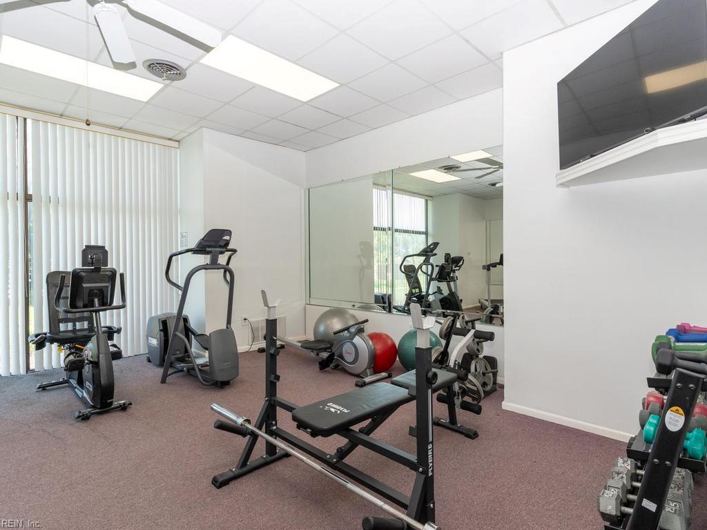 2830 Shore Dr Property Photo 25