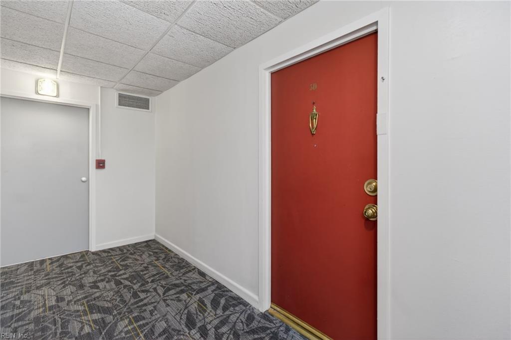 7320 Glenroie Ave Property Photo 6