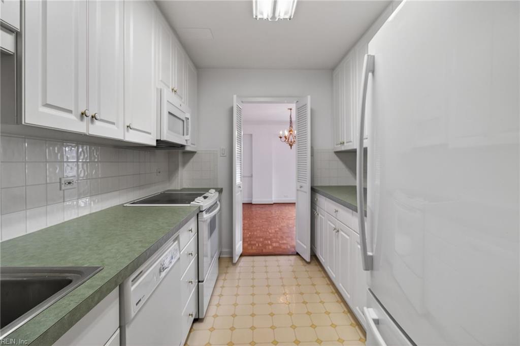 7320 Glenroie Ave Property Photo 18