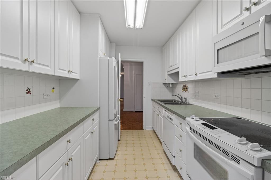 7320 Glenroie Ave Property Photo 20