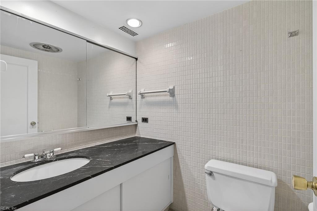 7320 Glenroie Ave Property Photo 29