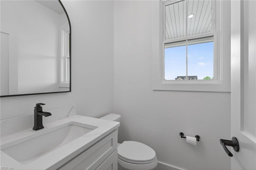 2624 Ballahack Rd Property Photo 12