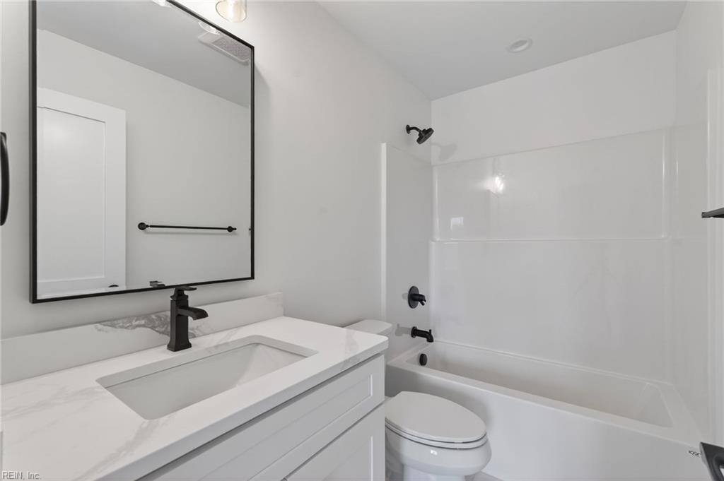 2624 Ballahack Rd Property Photo 28