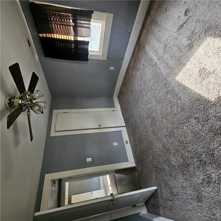 655 3rd Ave Property Photo 10