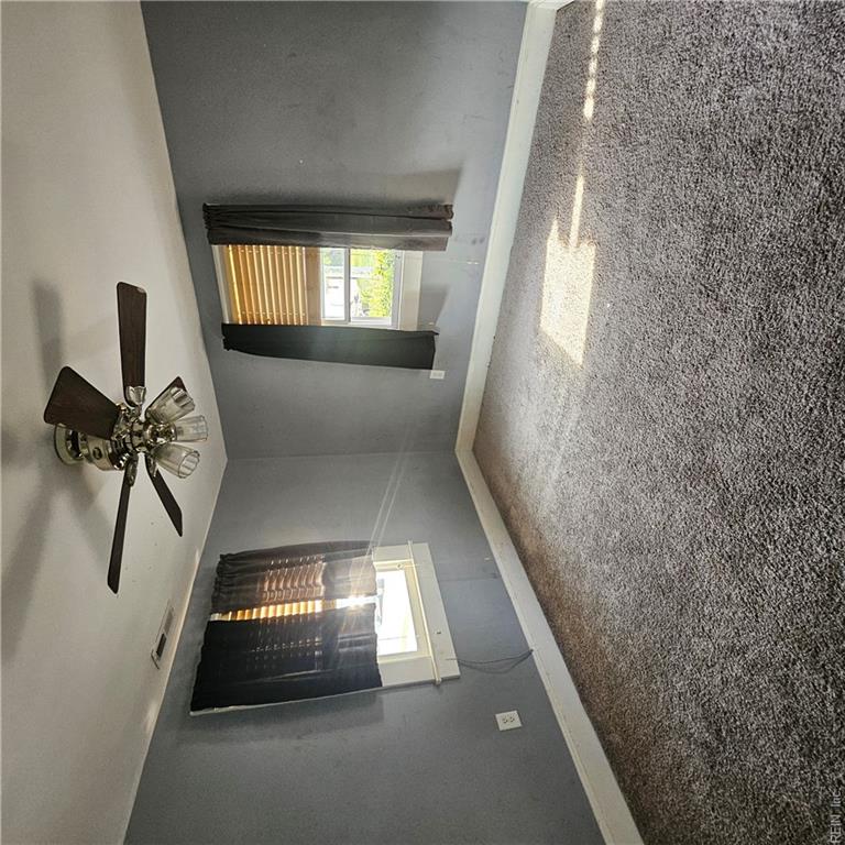 655 3rd Ave Property Photo 11