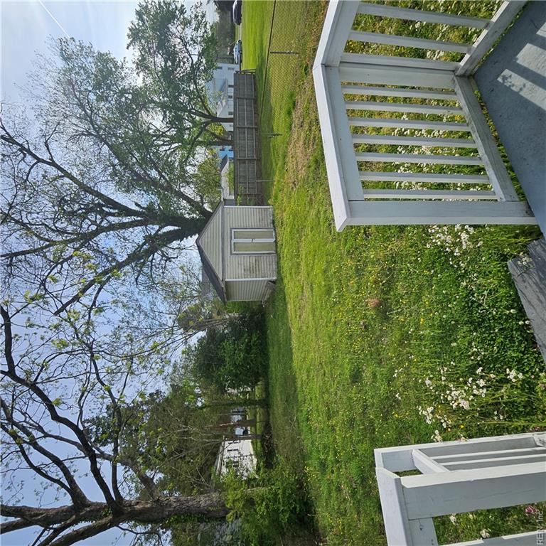 655 3rd Ave Property Photo 15
