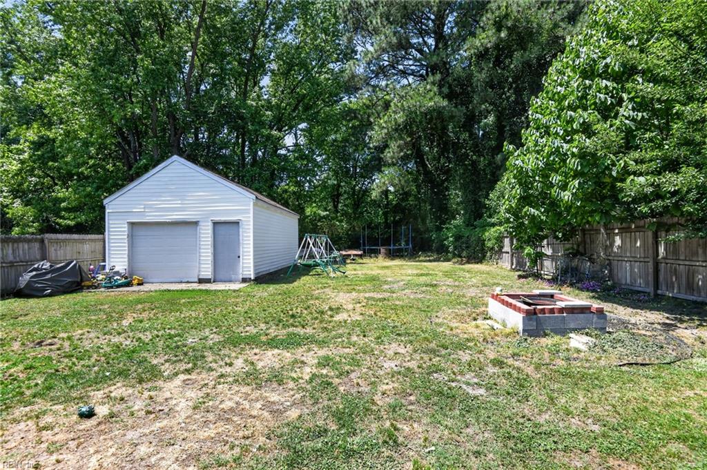 3441 Wellington St Property Photo 4
