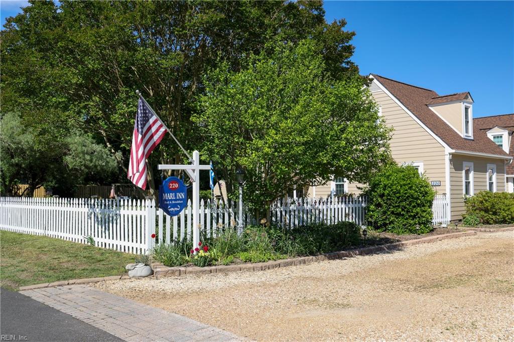 220 Church St Property Photo 1