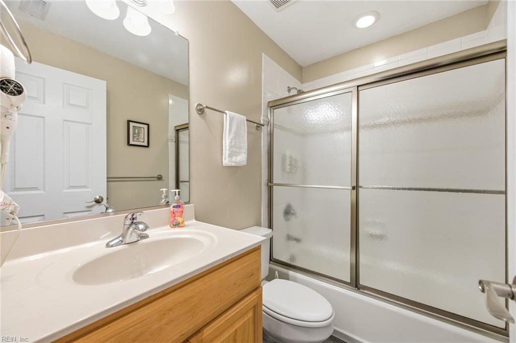3033 Sandfiddler Rd Property Photo 11