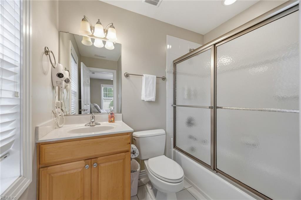 3033 Sandfiddler Rd Property Photo 14