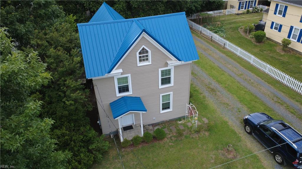 28083 Harborton Rd Property Photo 3