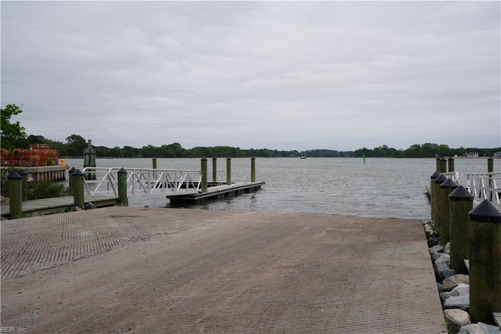 28083 Harborton Rd Property Photo 5