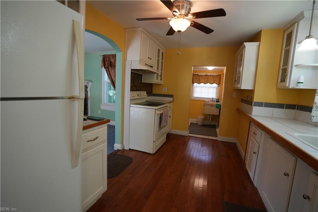 28083 Harborton Rd Property Photo 12