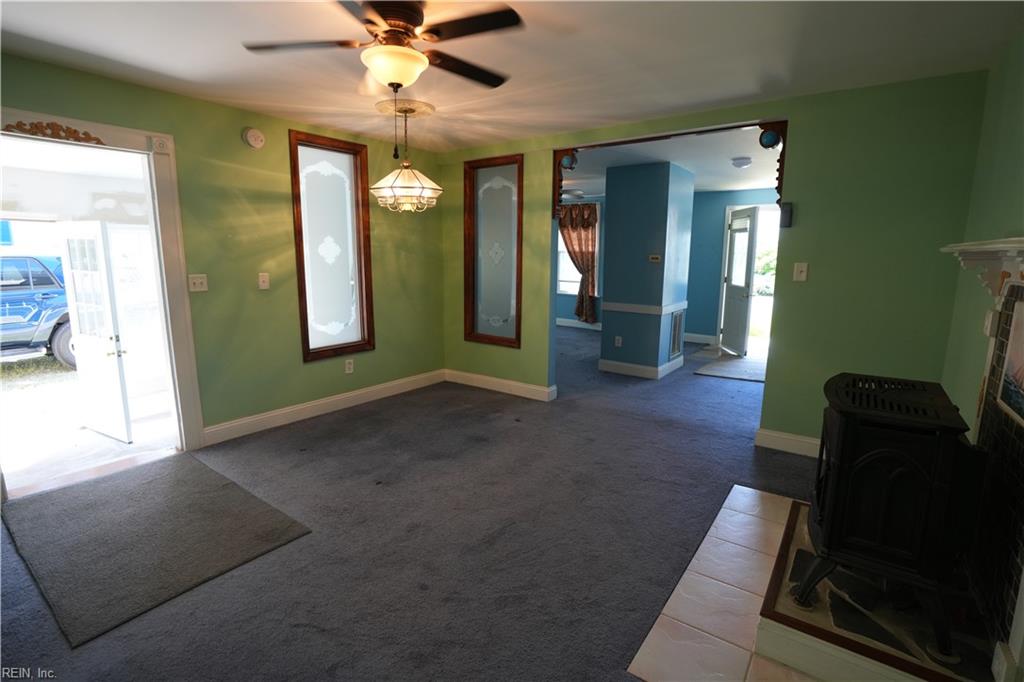 28083 Harborton Rd Property Photo 16