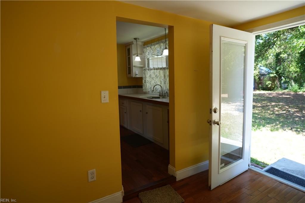 28083 Harborton Rd Property Photo 18