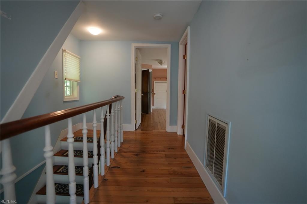 28083 Harborton Rd Property Photo 24