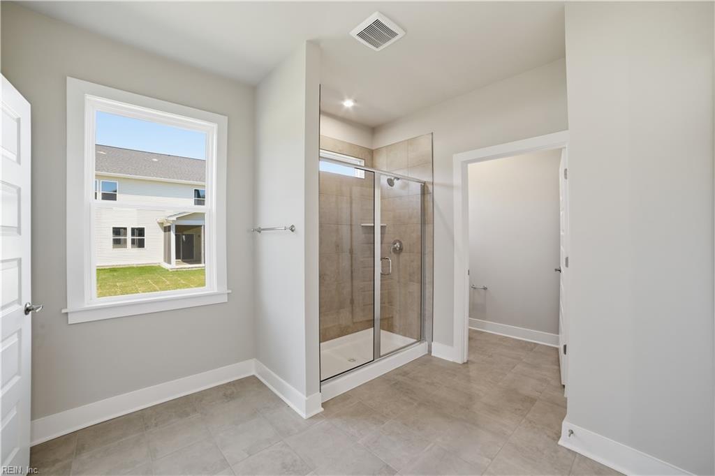 2113 Wentworth Xing Property Photo 7
