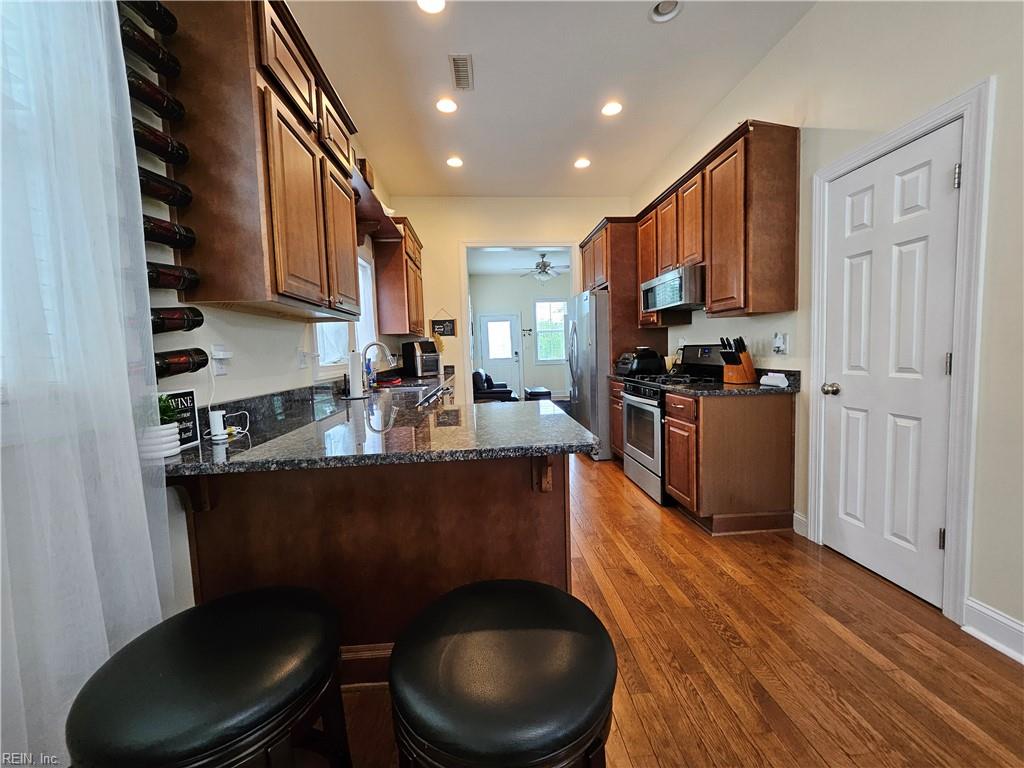 1124 Little Bay Ave Property Photo 8