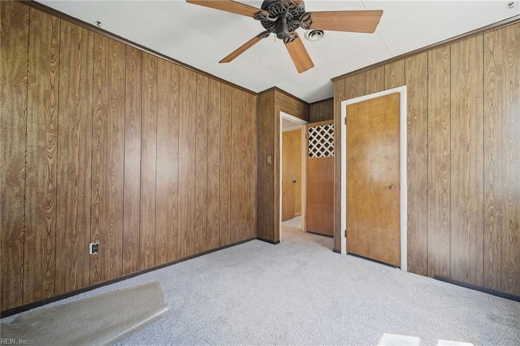 1003 Rollins Cir Property Photo 13