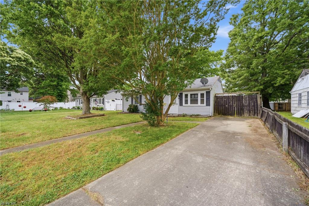1003 Rollins Cir Property Photo 25