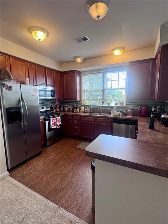 912 Southmoor Dr Property Photo 6