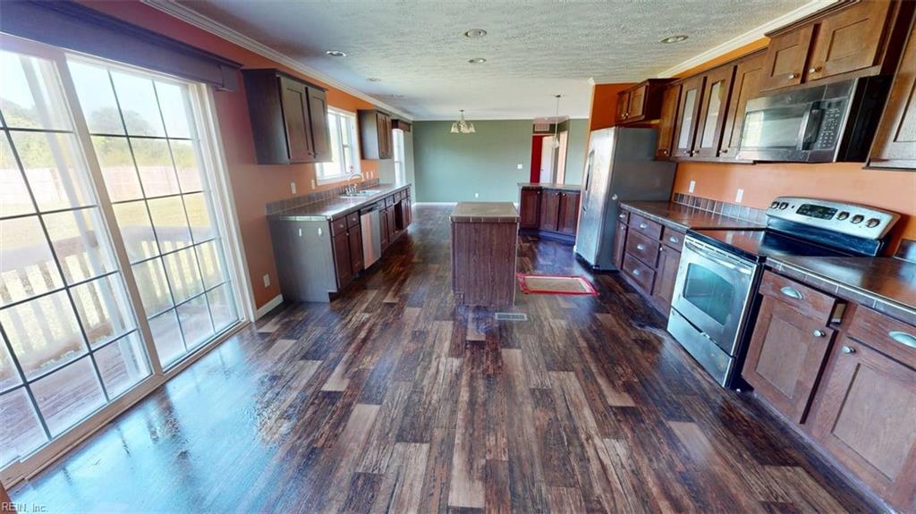 4985 Deer Path Rd Property Photo 8