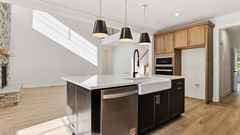303 Warwick Xing Property Photo 12