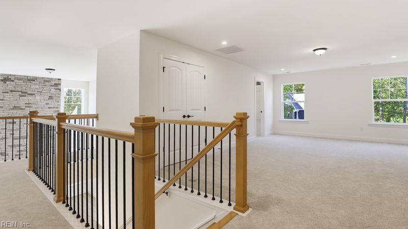 303 Warwick Xing Property Photo 37