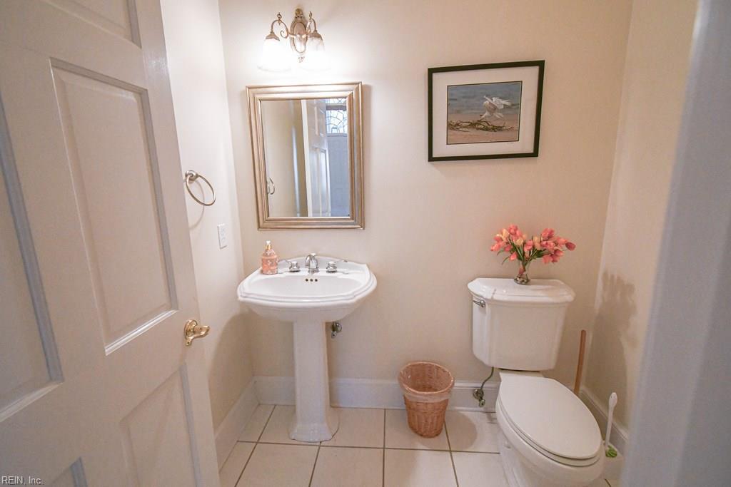 2118 Bayview Point Ln Property Photo 16