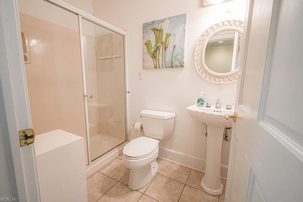 2118 Bayview Point Ln Property Photo 29