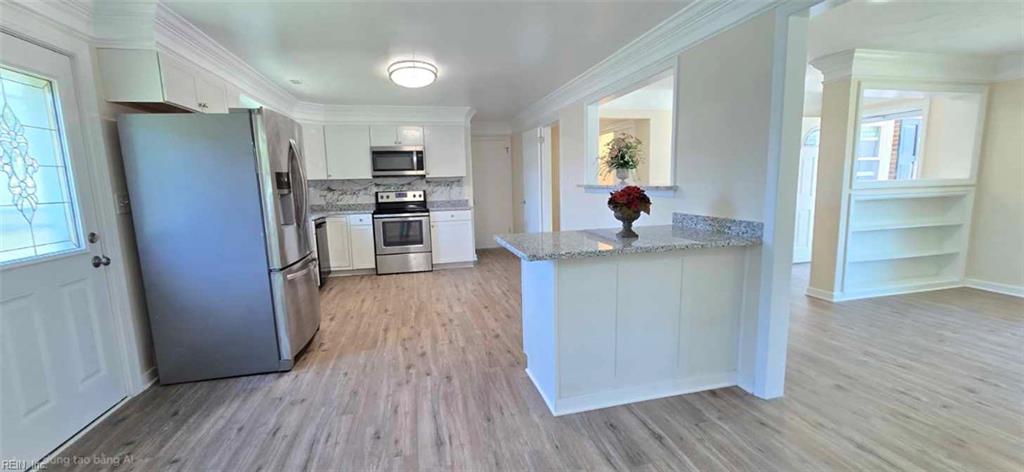 2444 Everglades Rd Property Photo 10