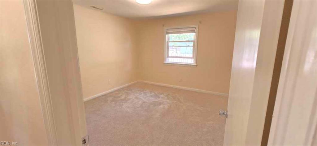 2444 Everglades Rd Property Photo 15