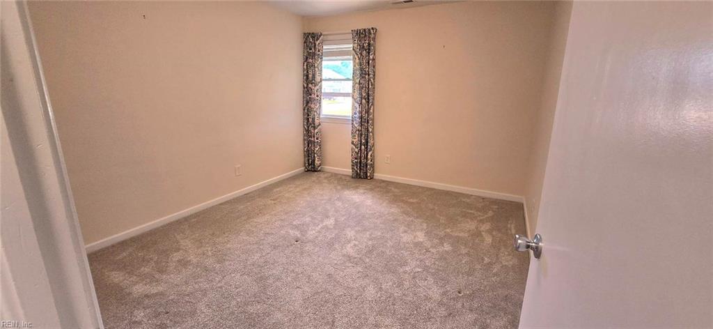 2444 Everglades Rd Property Photo 16