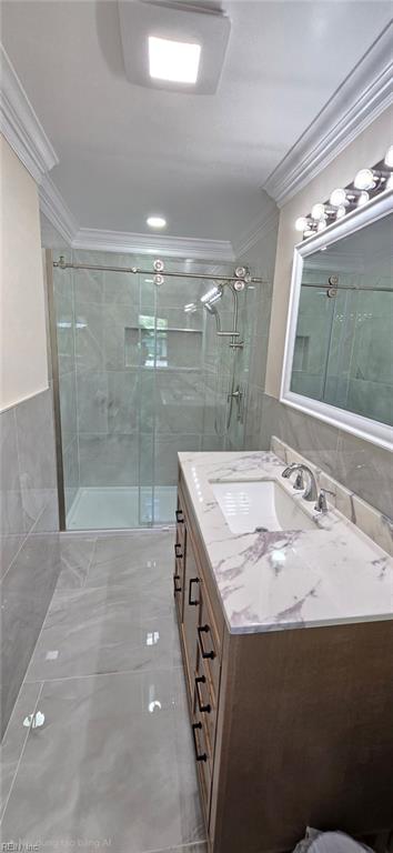 2444 Everglades Rd Property Photo 17