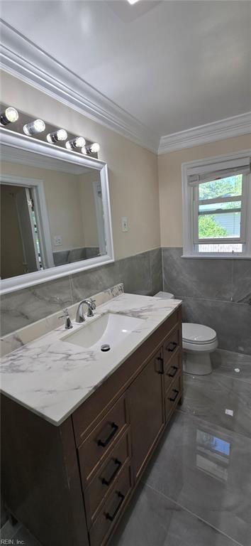 2444 Everglades Rd Property Photo 19