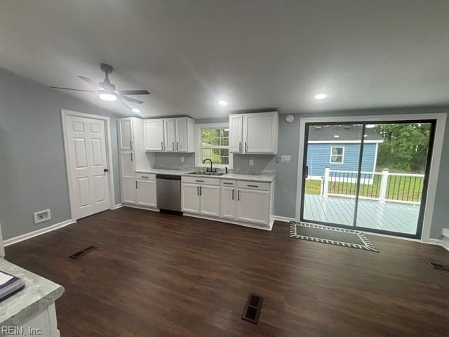 15223 Grizzard St Property Photo 5