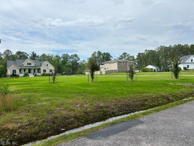 713 Ship Point Rd Property Photo 3