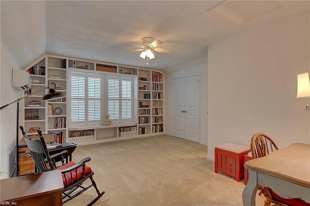 212 Stowe Dr Property Photo 22