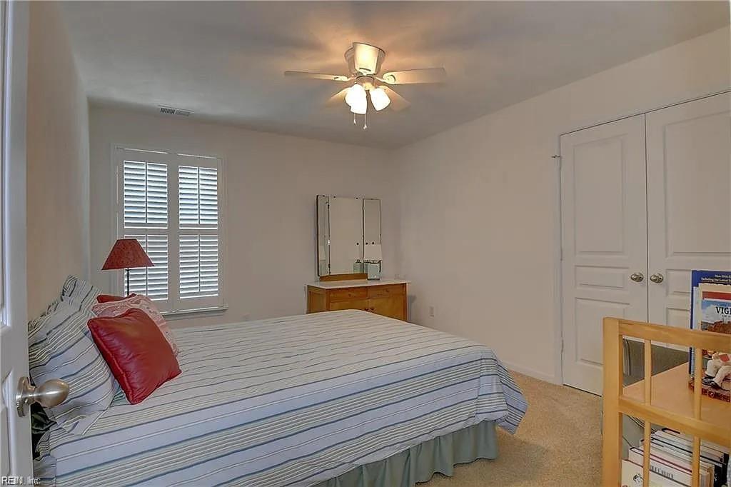 212 Stowe Dr Property Photo 24