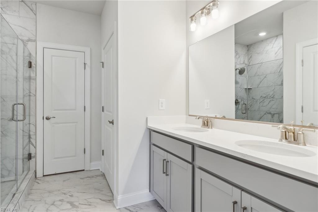 1328 Treviso Bay Property Photo 21