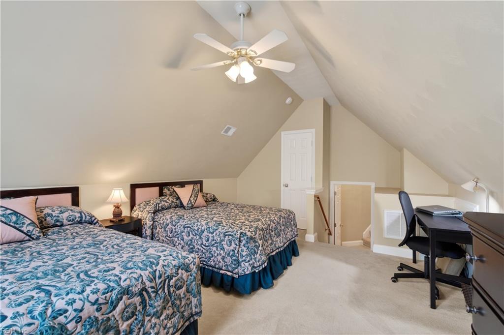 8 Burford Ct Property Photo 17