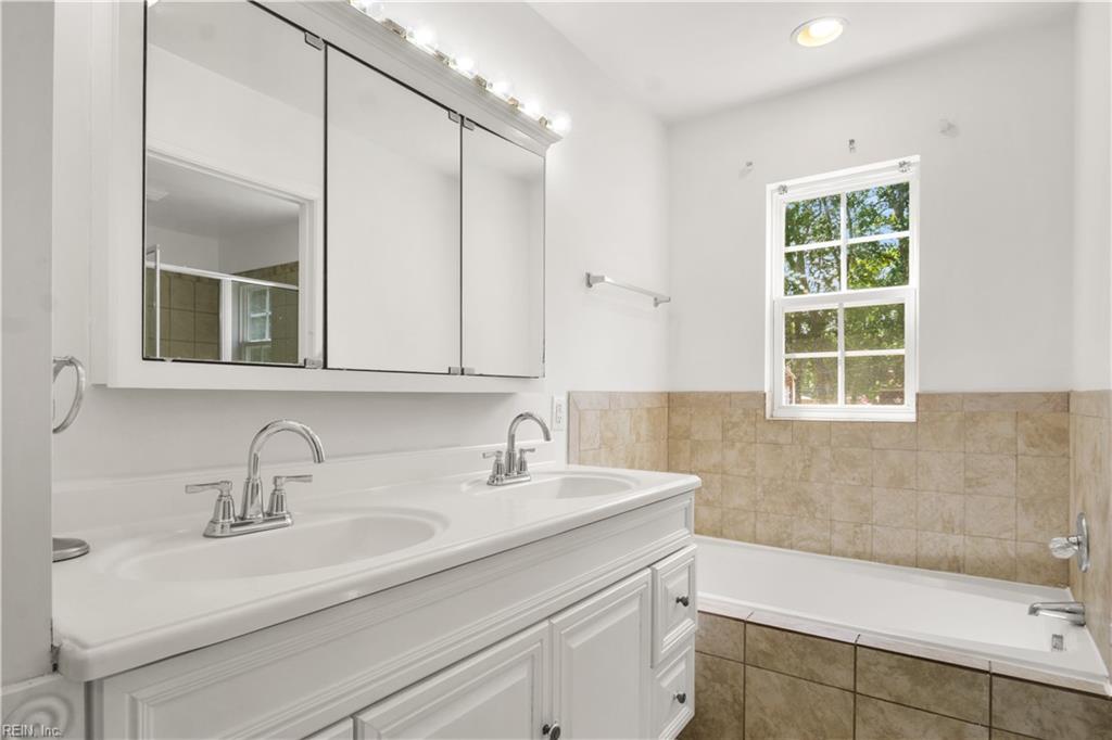 302 Lasalle Ave Property Photo 11