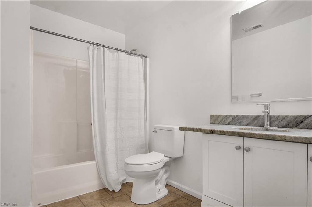 302 Lasalle Ave Property Photo 24