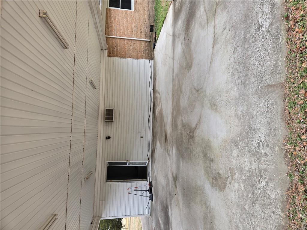 30097 Sycamore Ave Property Photo 2