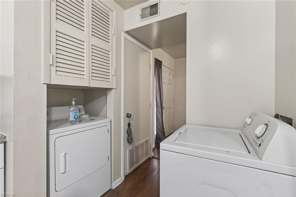1437 Longdale Dr Property Photo 11