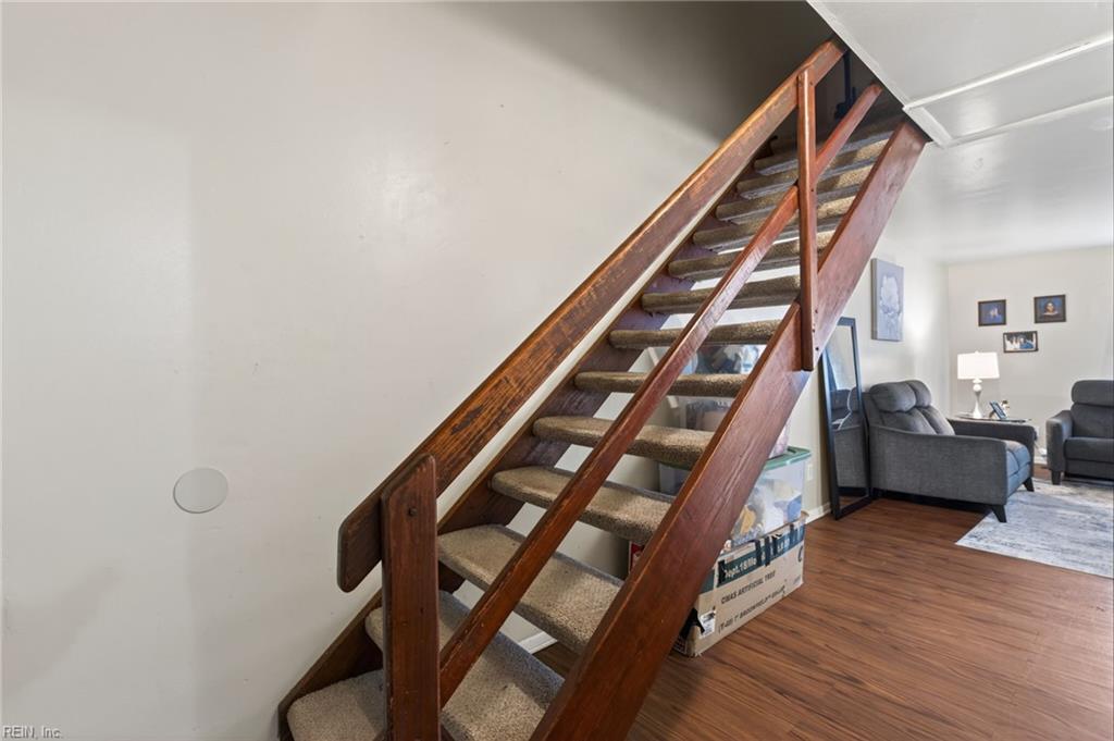 1437 Longdale Dr Property Photo 13