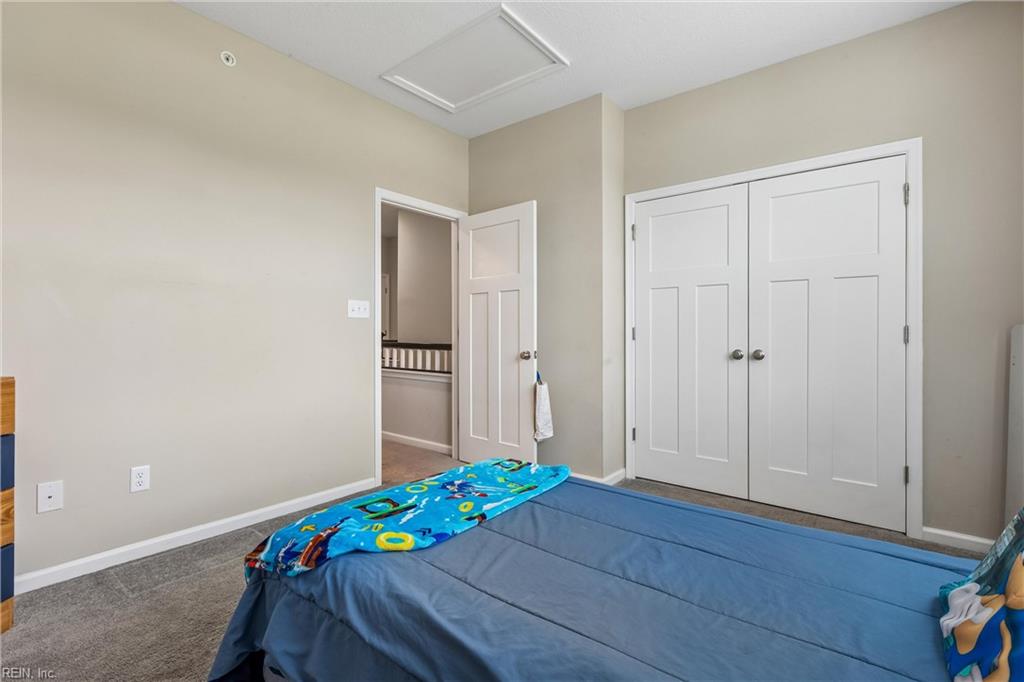 907 Kathy Ann Way W Property Photo 16