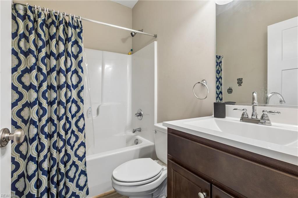 907 Kathy Ann Way W Property Photo 17