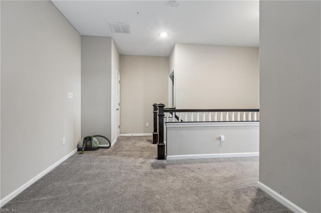 907 Kathy Ann Way W Property Photo 19