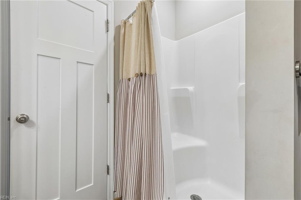 907 Kathy Ann Way W Property Photo 26